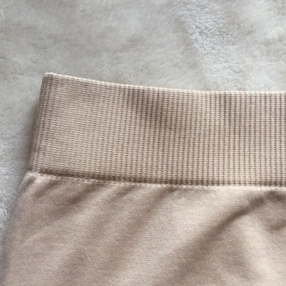 DONATED 🏠 Control pants - Picture 5 of 5